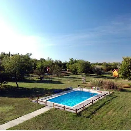 Bungalow Villa